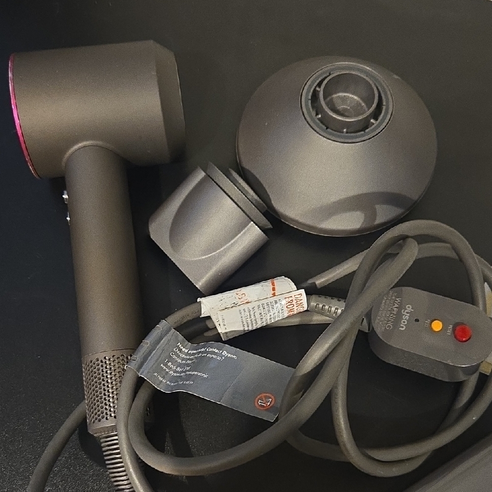 Dyson Supersonic Hair Dryer in Matte Gray with Pink Trim